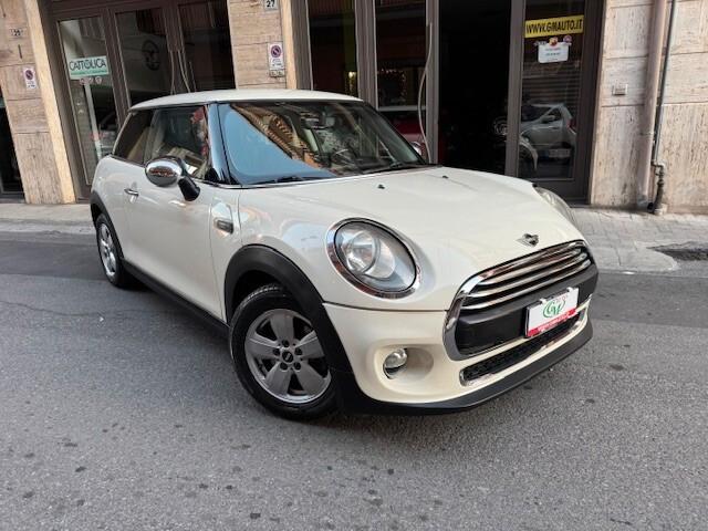 Mini Cooper 1.5 One D