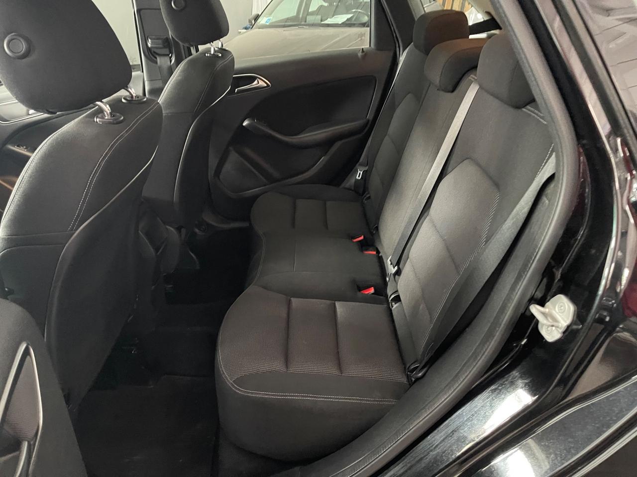 Mercedes-benz B 180 CDI BlueEFFICIENCY Premium