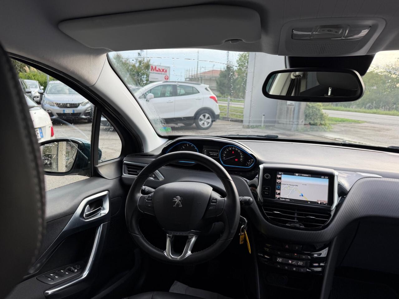 Peugeot 2008 1.2 Turbo Benzina Neopatentati