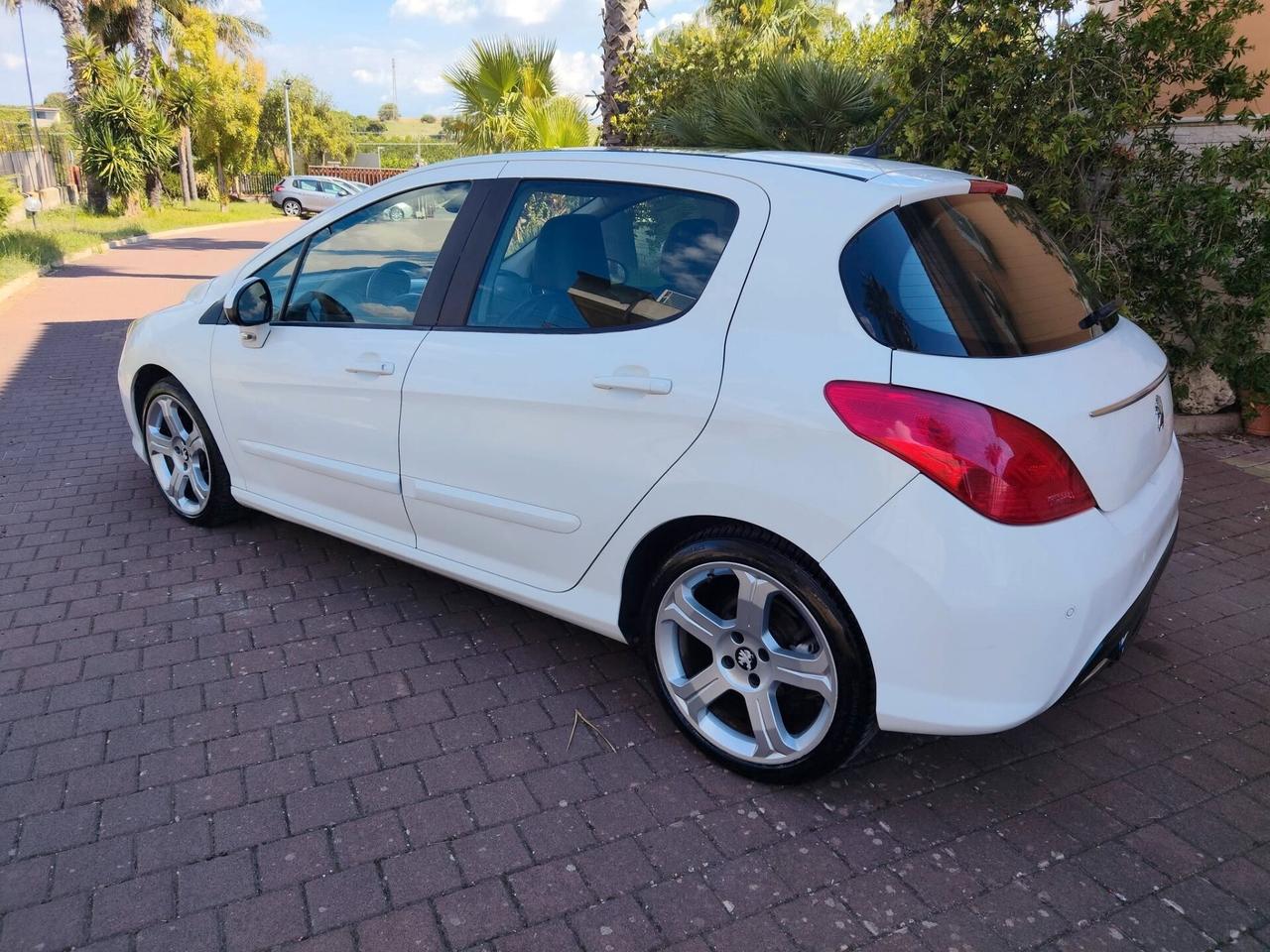 Peugeot 308 1.6 8V e-HDi 112CV Stop&Start 5p. Allure