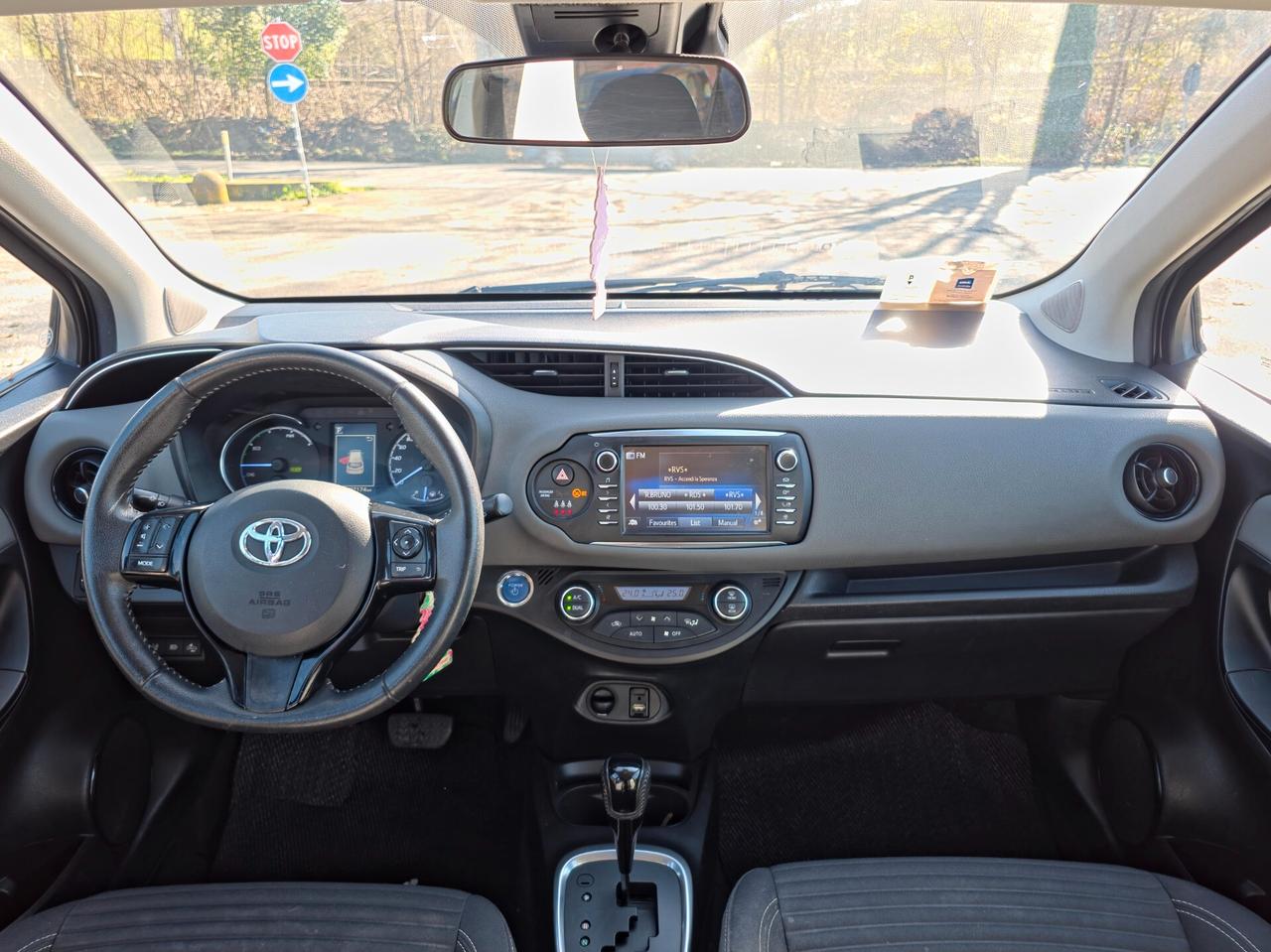 Toyota Yaris 1.5 Hybrid 5 porte Business 2018-E6 Automatico NEO