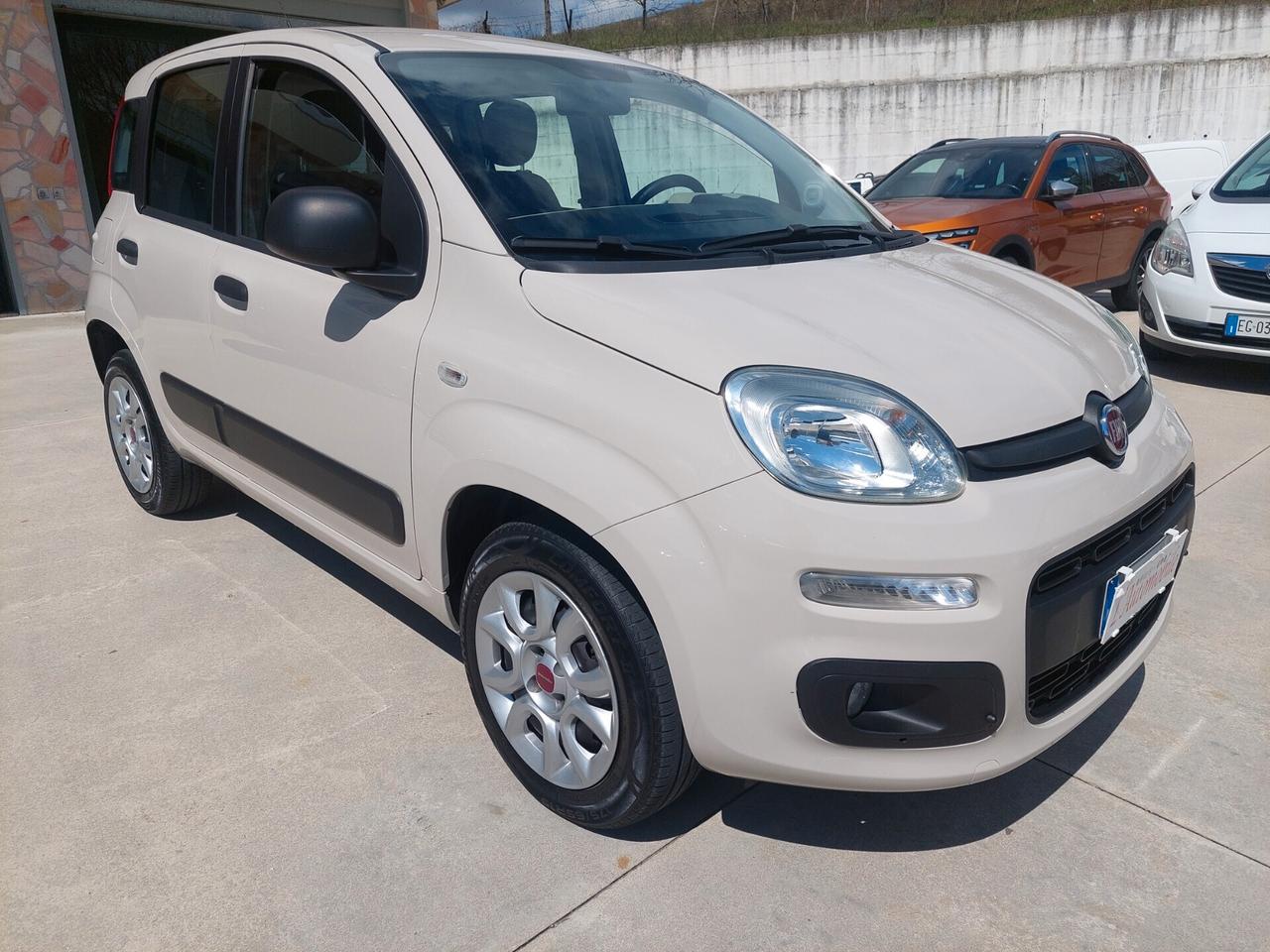 Fiat Panda 0.9 TwinAir Turbo Natural Power Lounge