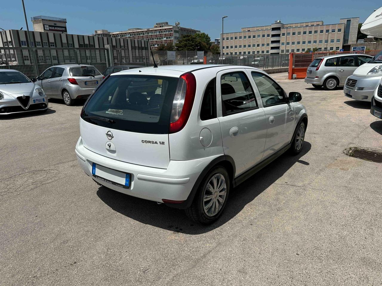 Opel Corsa 1.2i 16V cat 5 porte Enjoy