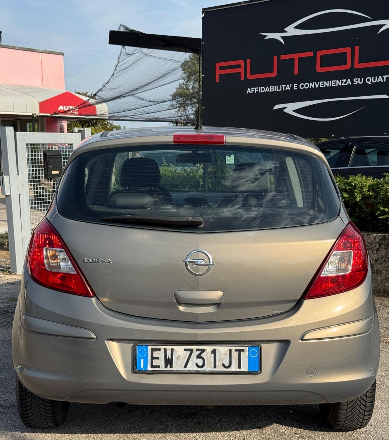 Opel Corsa 1.2 85CV 5 porte GPL-TECH NEOPATENTATI