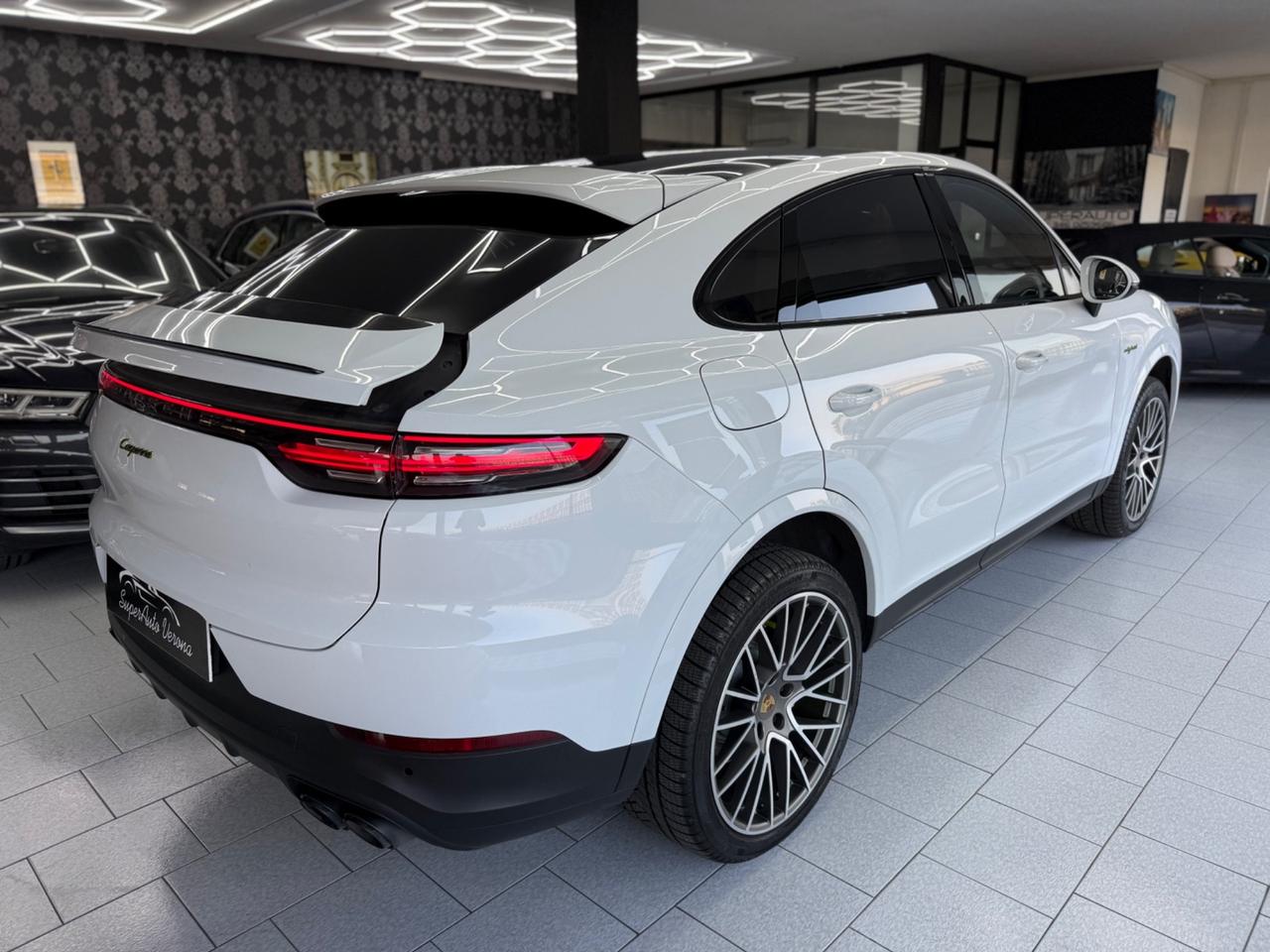 Porsche Cayenne 3.0 V6 E-Hybrid Platinum Edition IVA ESPOSTA