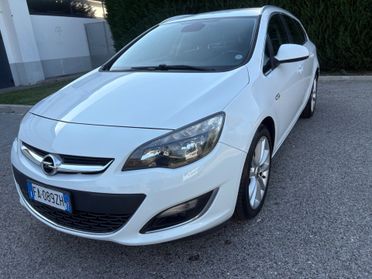 Opel Astra 1.6 CDTI EcoFLEX Sports 2015