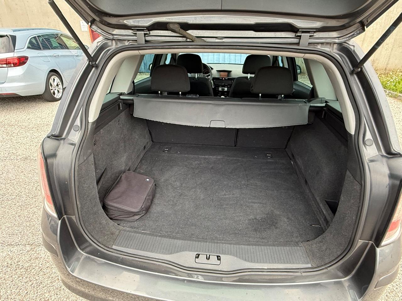 Opel Astra 1.6 16V GPL-TECH Station Wagon Enjoy
