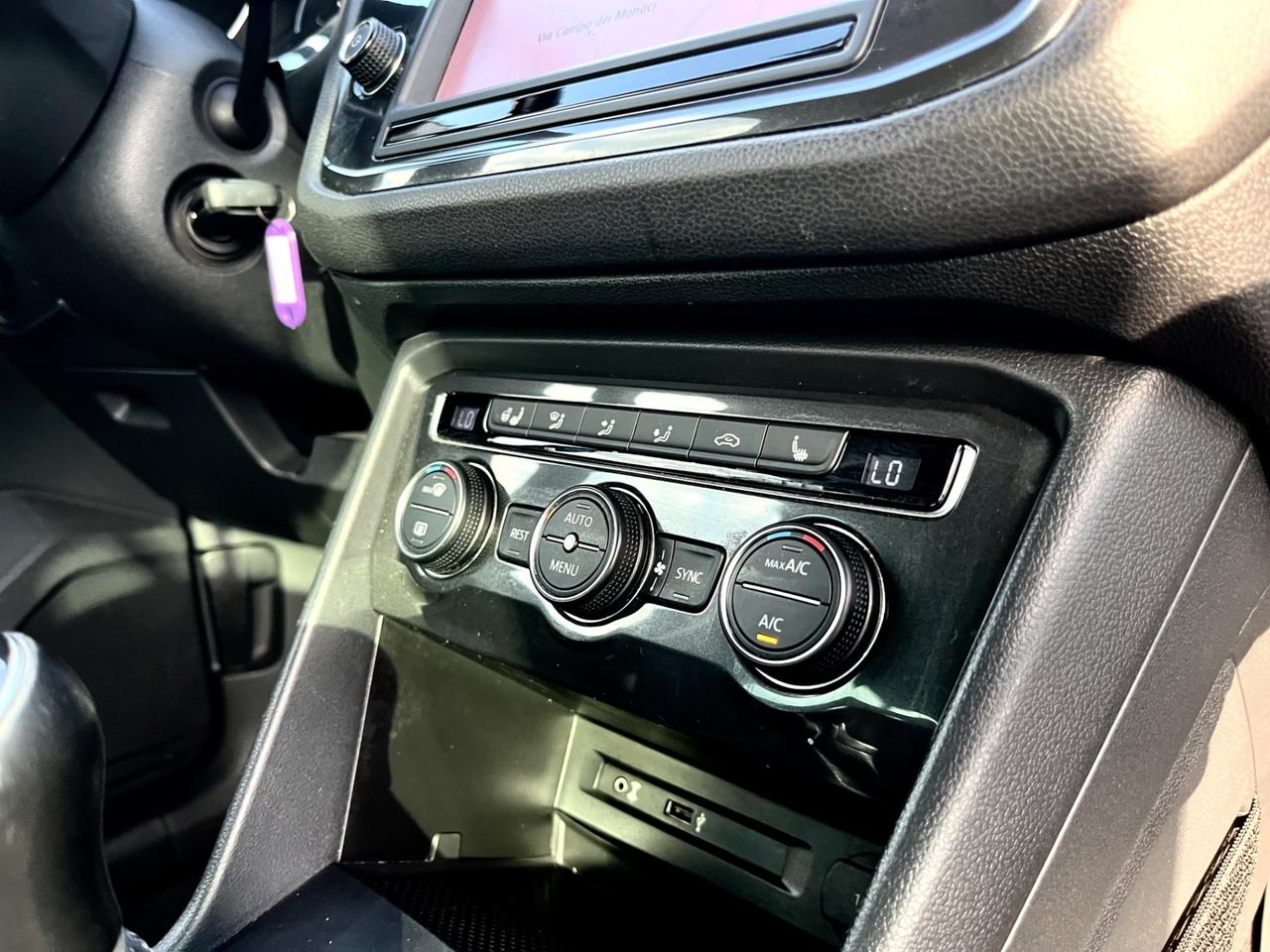 EURO6B Volkswagen Tiguan 1.6 TDI *NAVI*SEDIL RISCALD