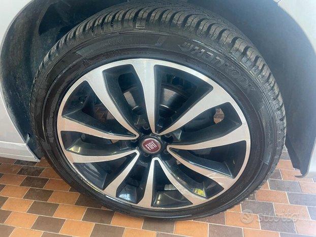 FIAT Tipo (2015-->) Tipo 1.6 Mjt S&S DCT SW Lounge