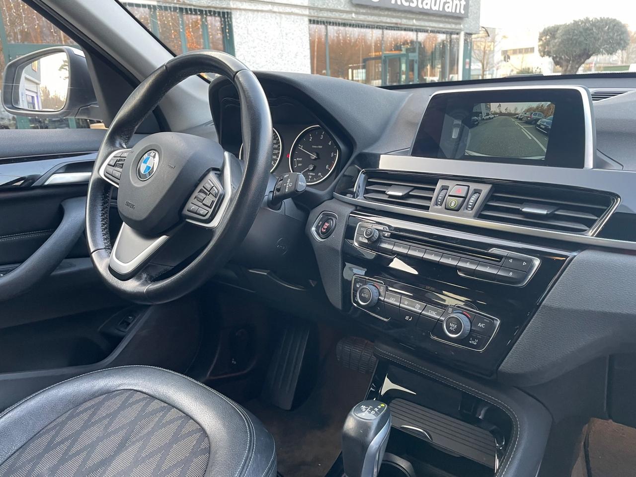 Bmw X1 sDrive20d*automatik*Navi*Retrocamera