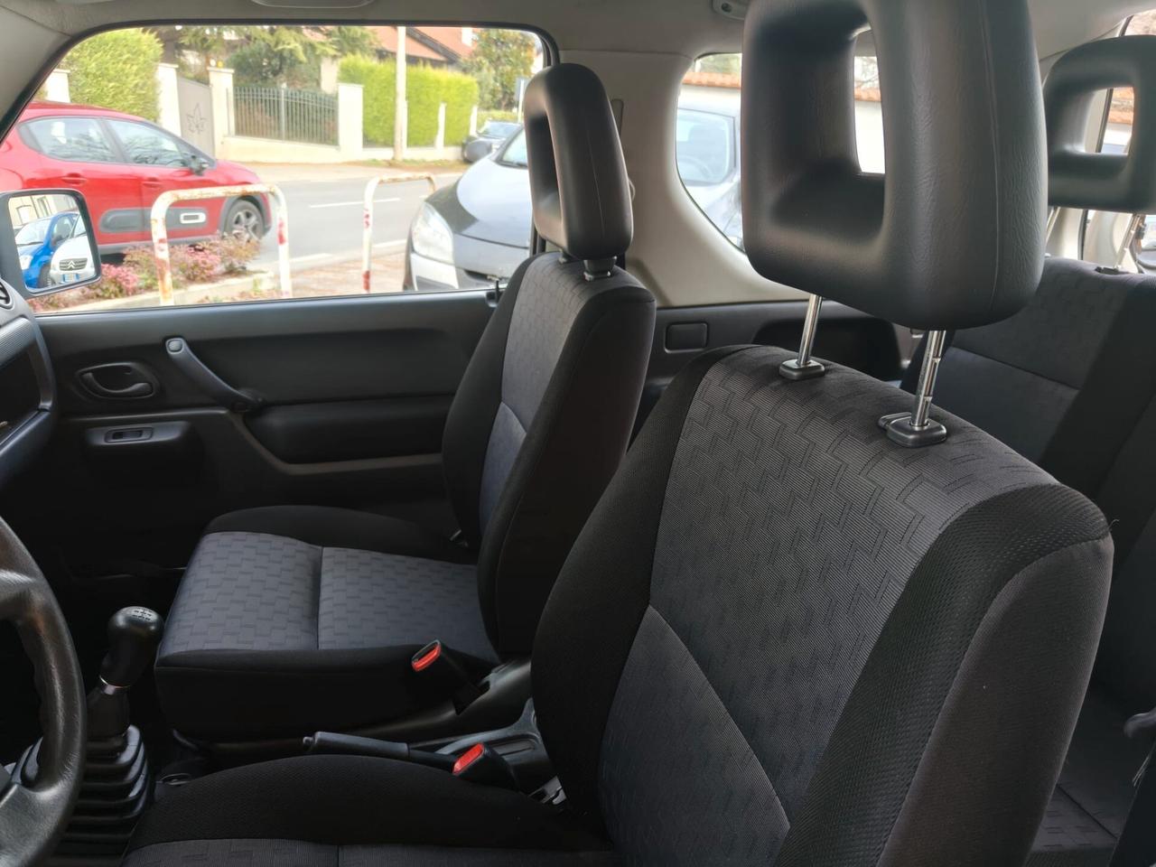 Suzuki Jimny 1.3i 16V cat 4WD JLX