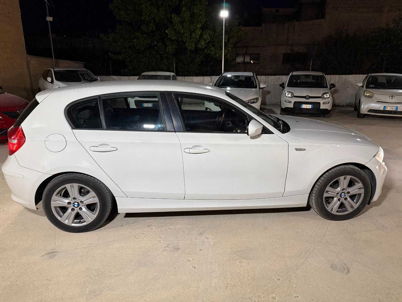 BMW 118D 143CV FUTURA - 2010