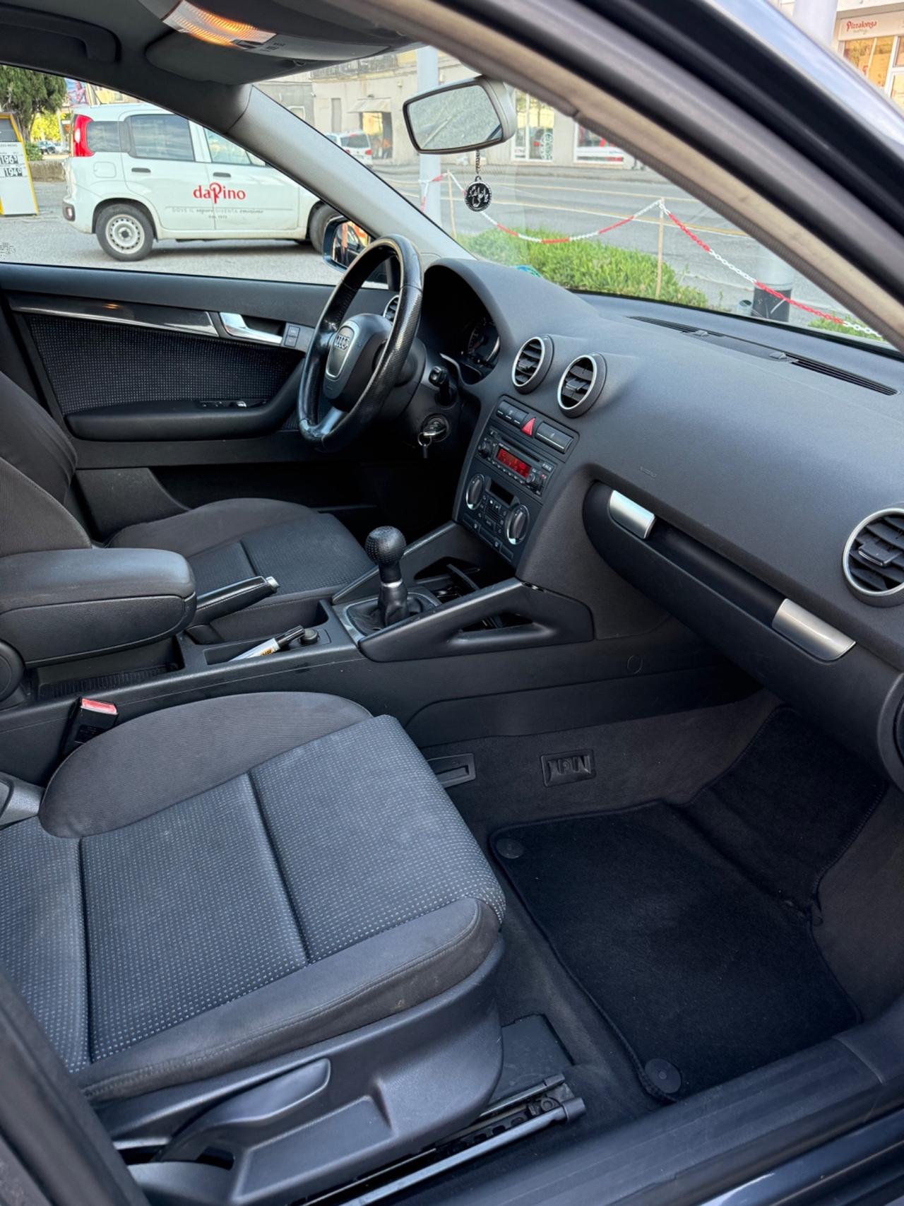 Audi A3 2.0 16V TDI Attraction