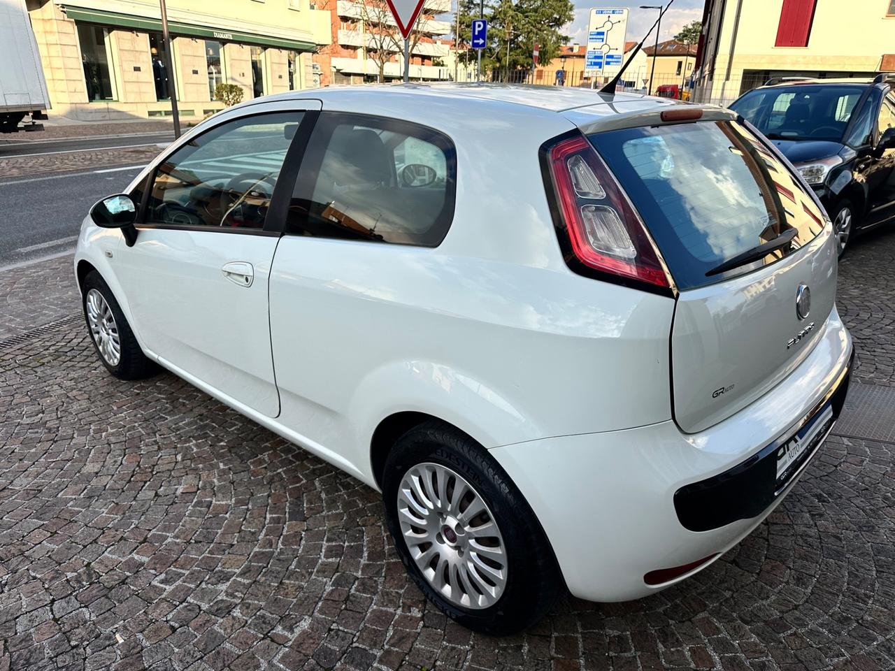 Fiat Punto Evo 1.2Bz 69Cv Dynamic - Neopatentati