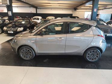 Lancia Ypsilon 1.0 FireFly 5 porte S&S Hybryd Gold