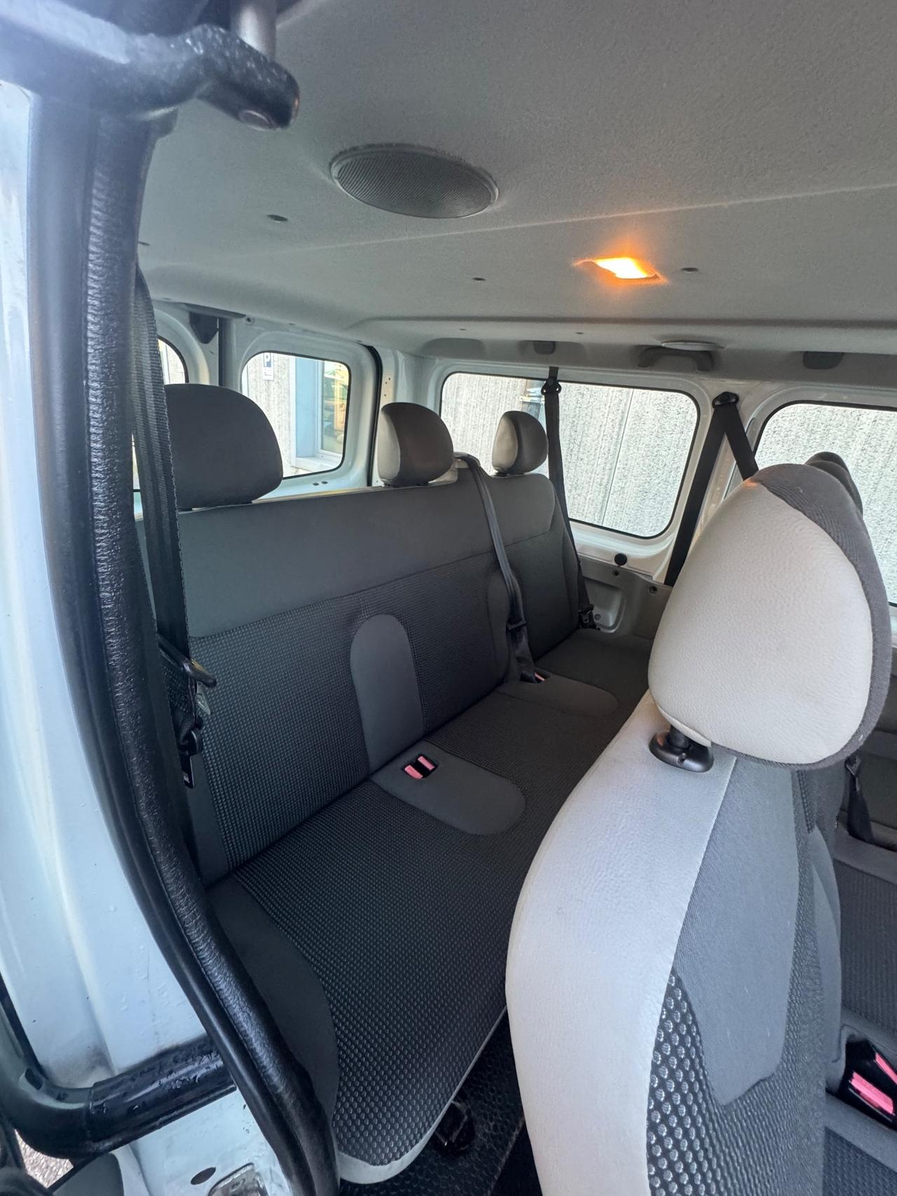 Opel Vivaro 9 posti Long 2.0 DIESEL