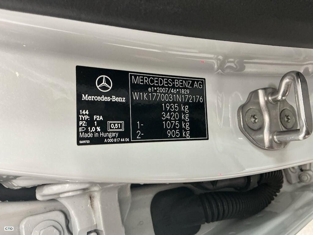 MERCEDES-BENZ A 180D 116CV AUTOMATIC BUSINESS SOLUTION ( NAVI PREMIUM - PARK ASSIST - TELECAMERA POST. - CERCHI 16 )