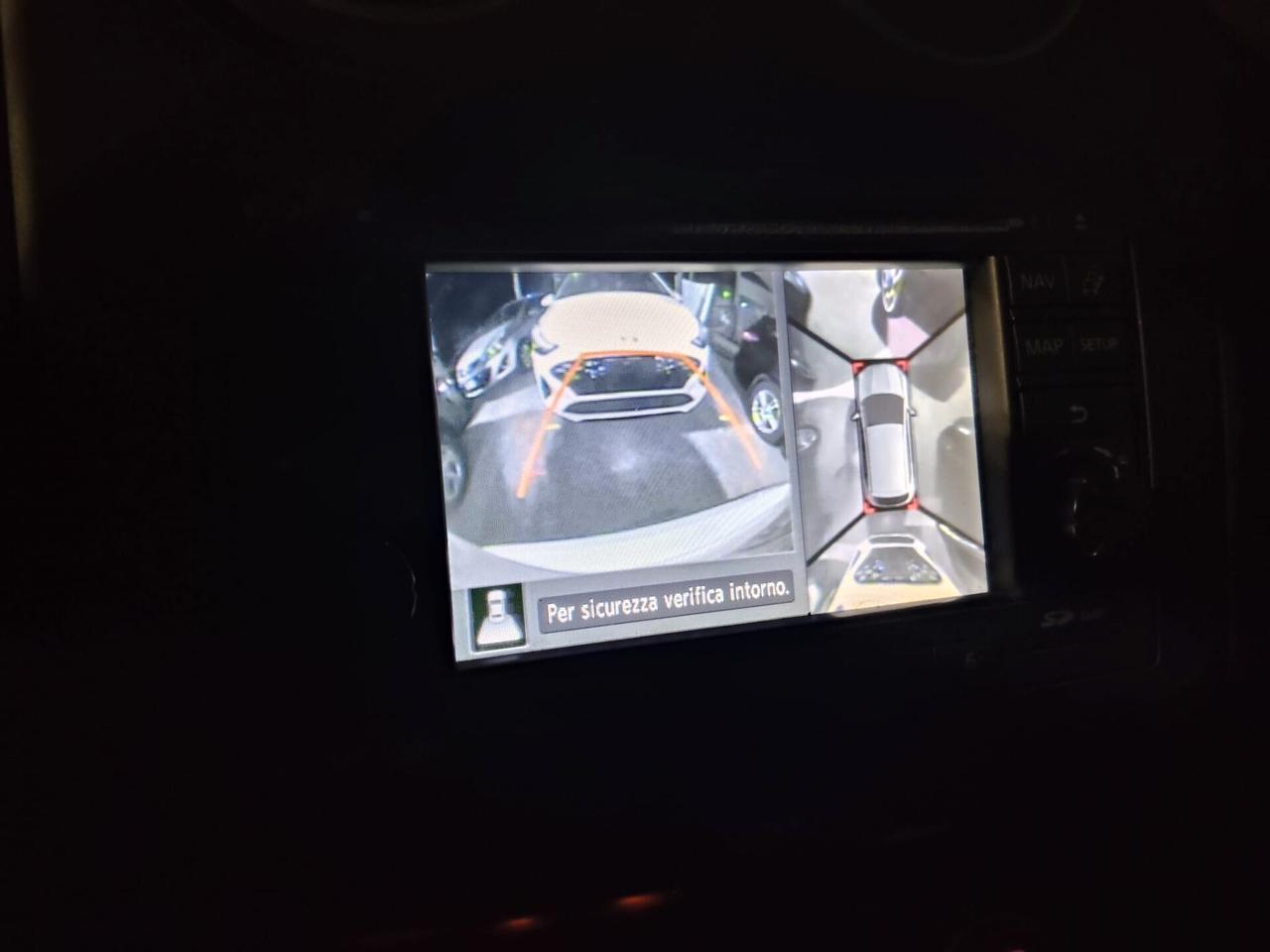 Nissan Qashqai 1.6 131cv TEKNA 360 4wd GANCIO TRAINO