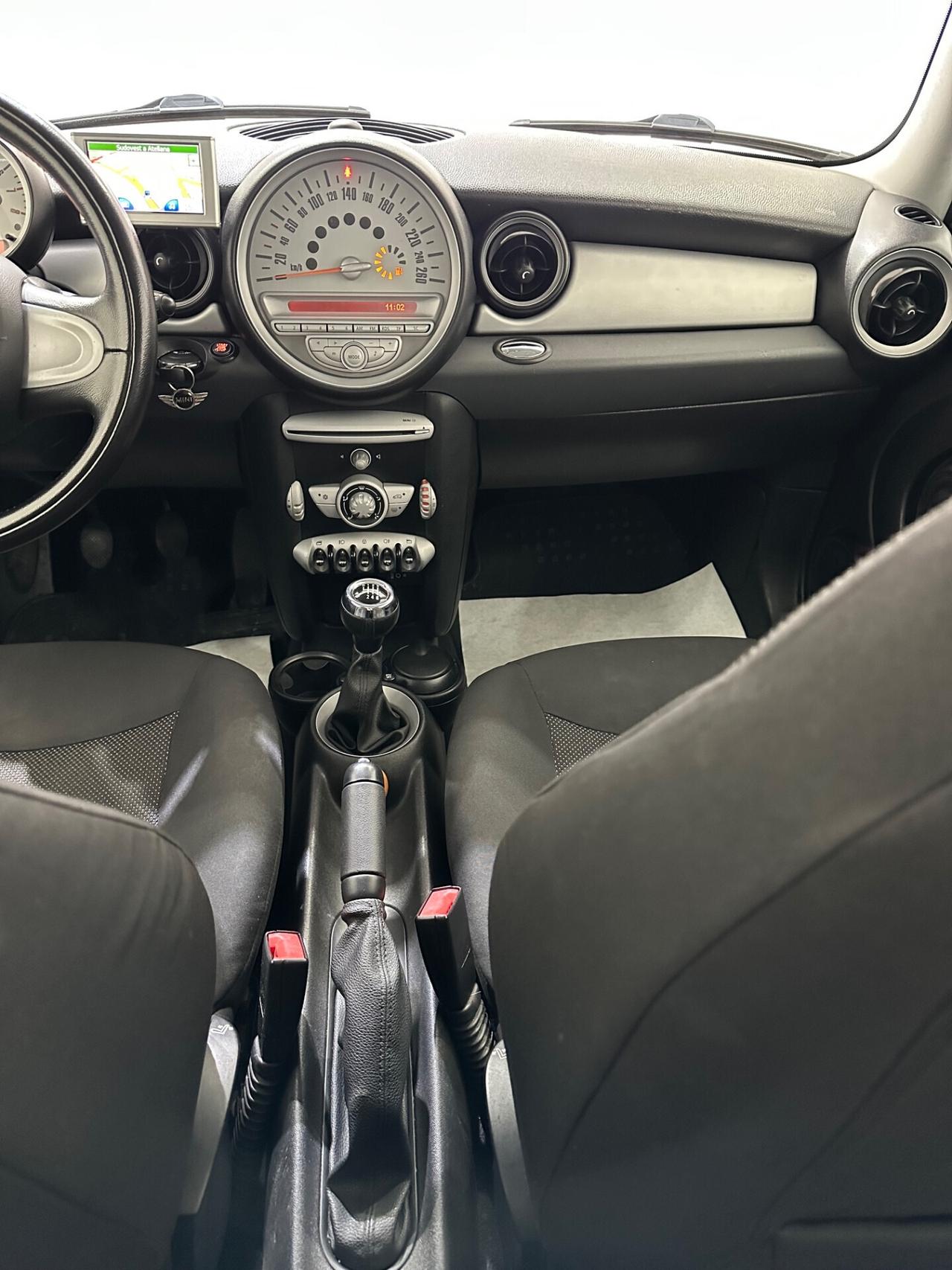 MINI GUIDABILE DA NEOPATENTATI UNICOPROPRIETARIO