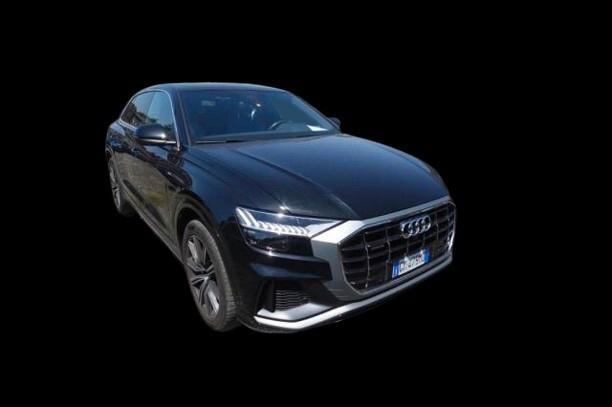 Audi Q8 S-LINE 3.0 45 TDI 170kW