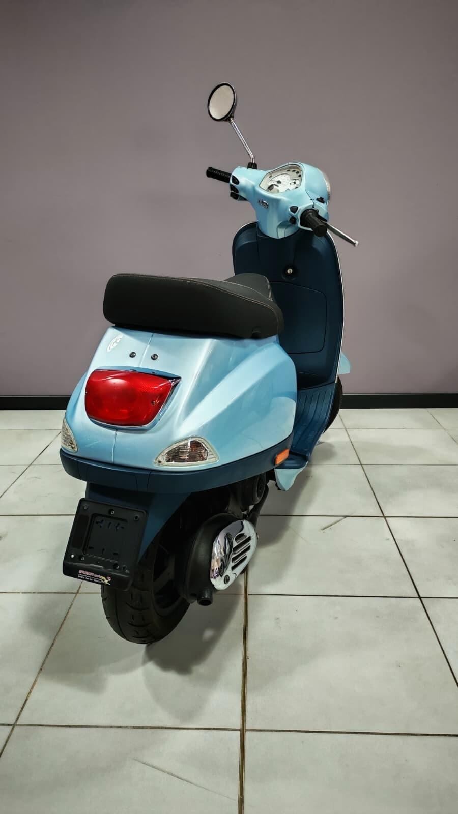 Piaggio Vespa 50 ET4