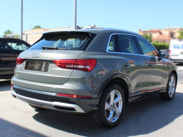 AUDI Q3 35 TDI Business Advanced
