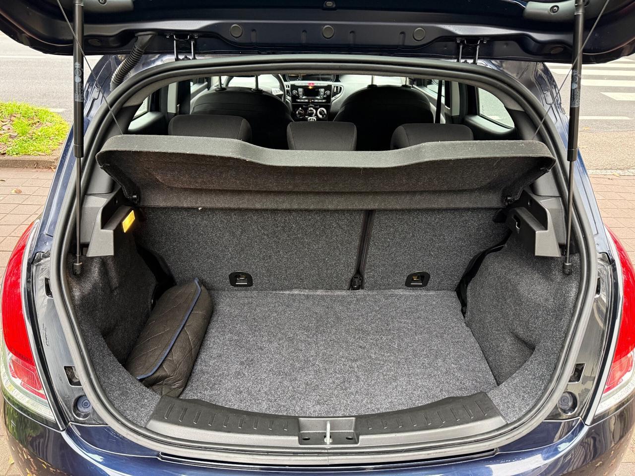 Lancia Ypsilon 1.2 69 CV 5 porte GPL Ecochic Gold