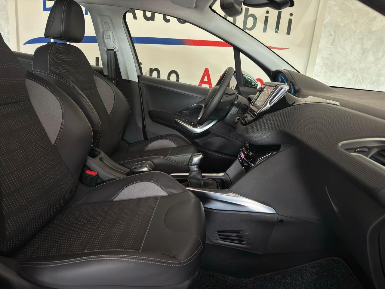 Peugeot 2008 1.6 VTi 120CV Allure