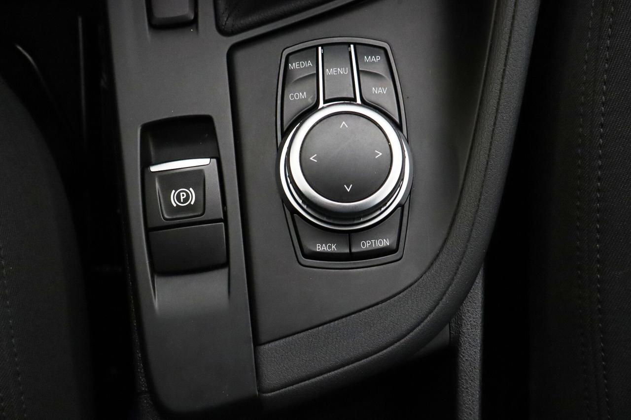 BMW X1 SDRIVE 18d sDrive18D BUSINESS ADVANTAGE STEPTRONIC