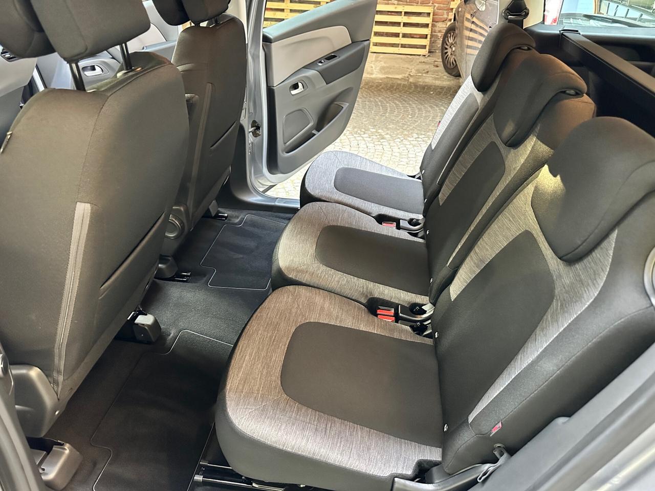 Citroen C4 (NO BLOCCHI) 7 POSTI - NAVIGATORE