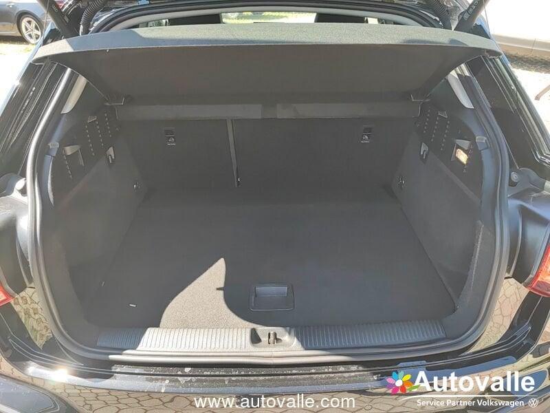 Audi Q2 35 TFSI S tronic Business