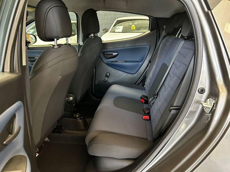 Lancia Ypsilon 1.0 FireFly 5 porte S&S Hybrid Platino - PROMO SIRONIAUTO+