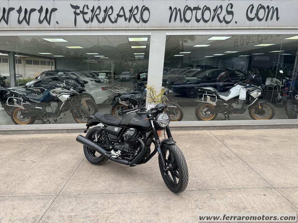 Moto Guzzi V7 Stone nuovo a soli 89 euro al mese