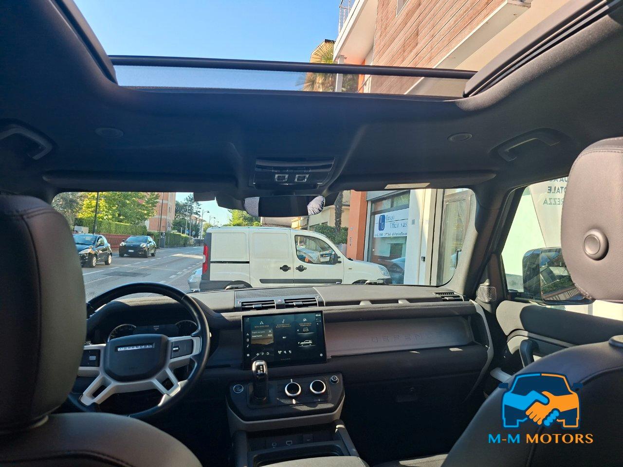 Land Rover Defender 110 3.0d i6 mhev SE awd 7p.ti