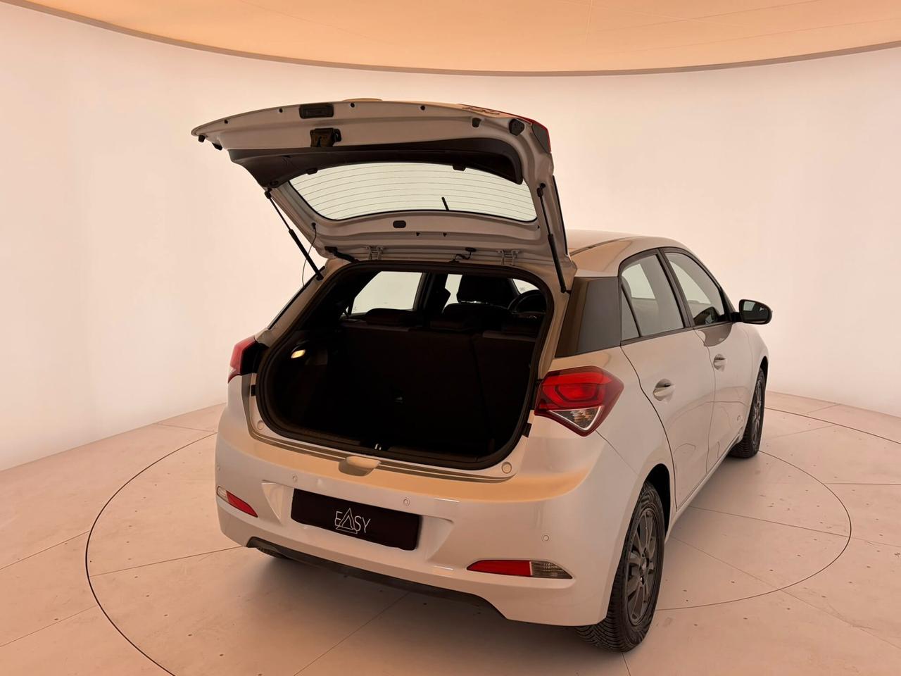 Hyundai i20 5p 1.2 Classic 75cv *NEOPATENTATI*