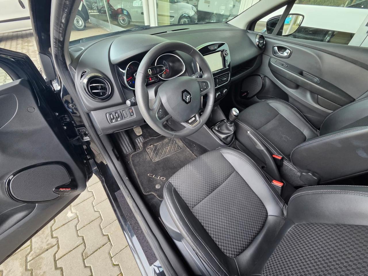 Renault Clio dCi 8V 90 CV 5 porte Moschino Zen