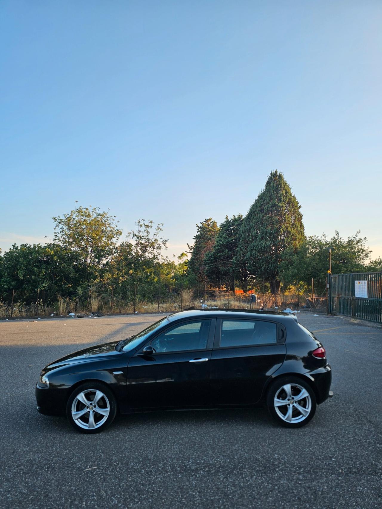 Alfa Romeo 147 1.9 JTD M-JET 16V 5 porte Q2
