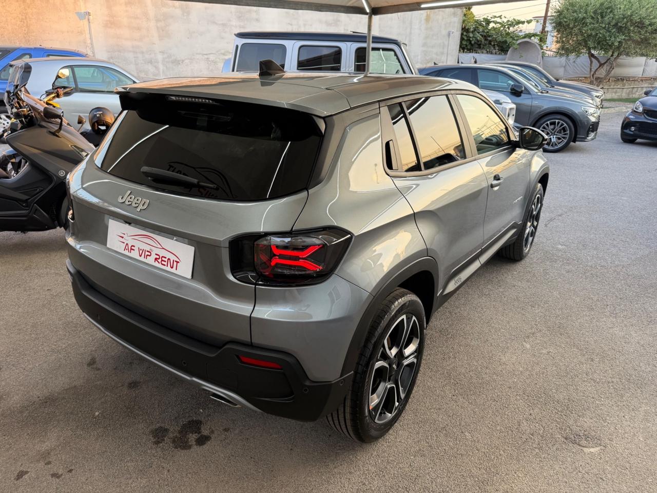Jeep Avenger 1.2 Turbo 100 CV MHEV Summit