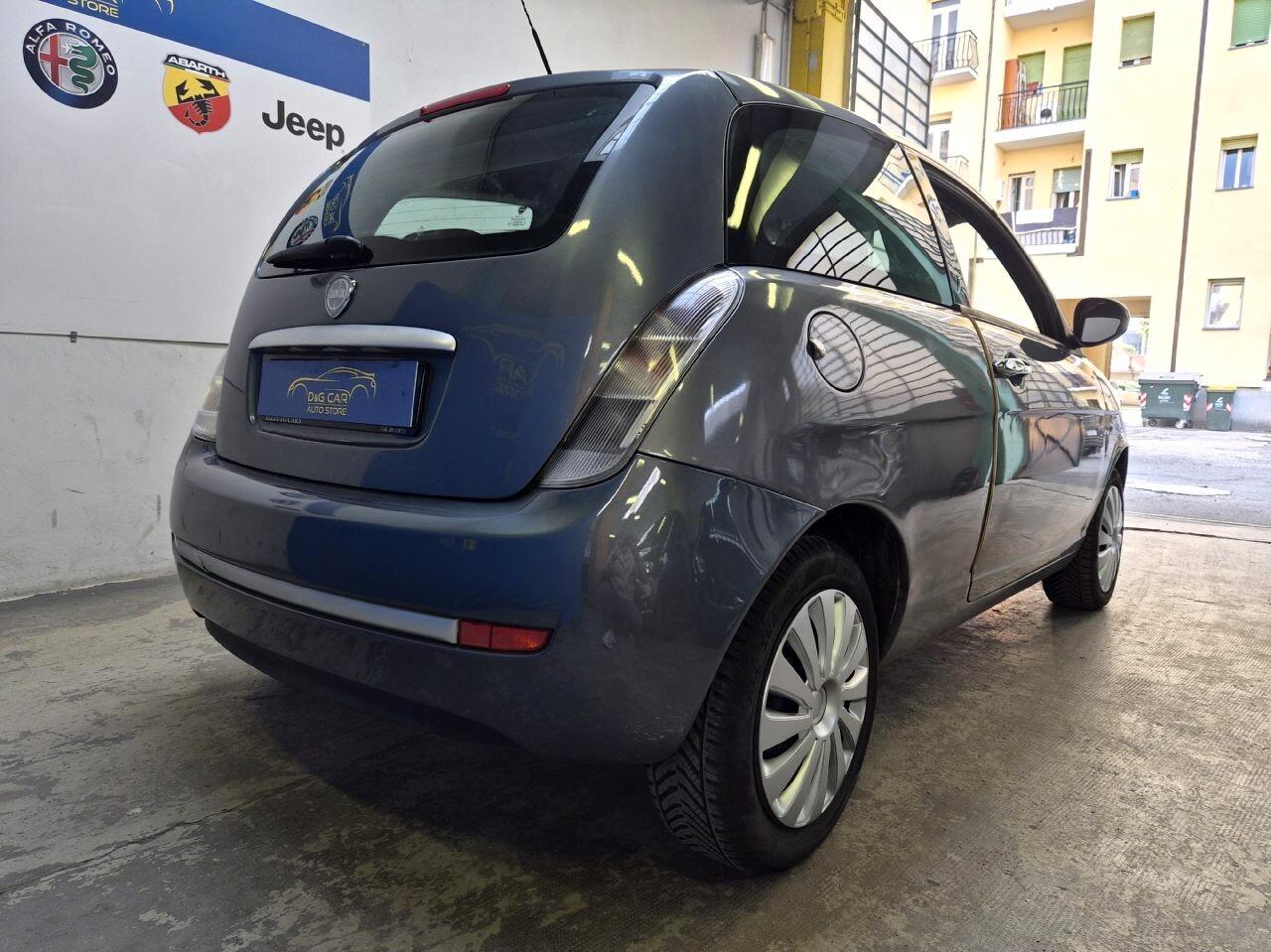 Lancia Ypsilon 1.2 Argento