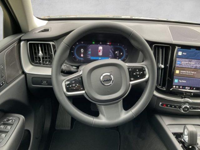 VOLVO XC60 B4 (d) AWD automatico Plus Dark