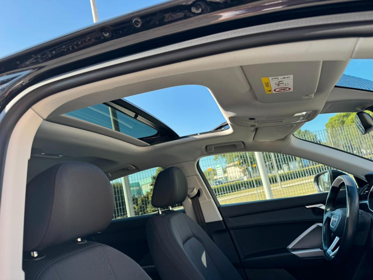 Audi Q3 SPB 150cv TDI S tronic Tetto Apribile