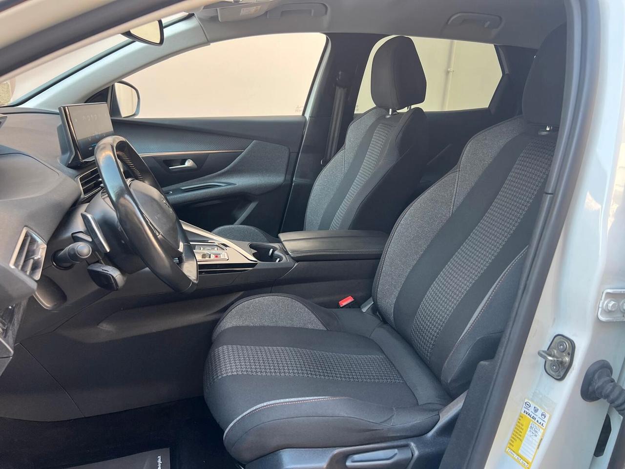 PEUGEOT 3008 ALLURE 1.5 130CV NAVI CRUISE CAM ANNO 2021