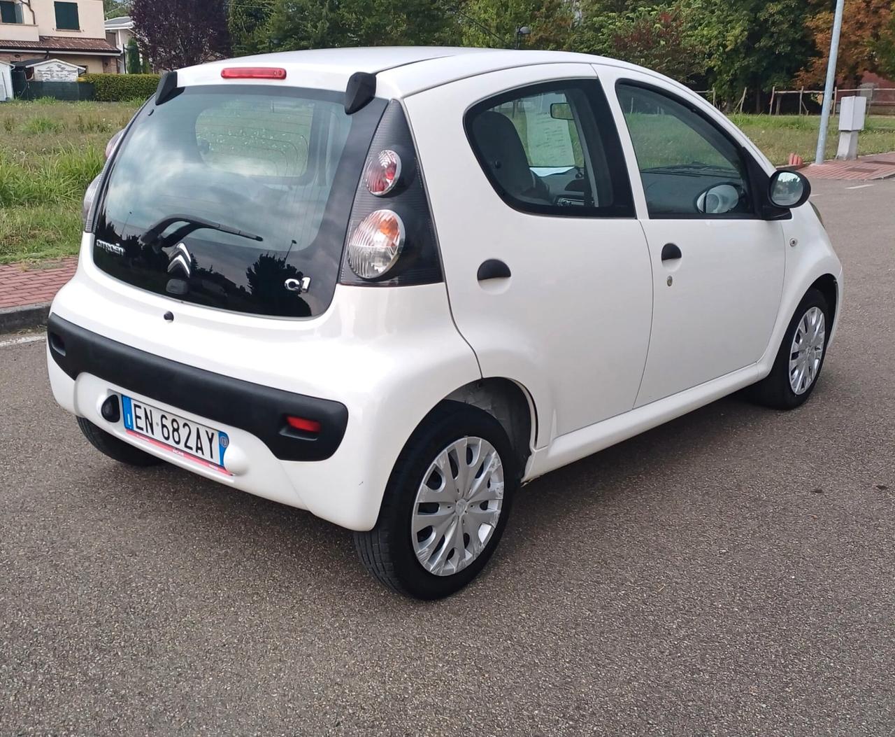 Citroen C1 1.0 5 porte DeeJay ANNO 2013