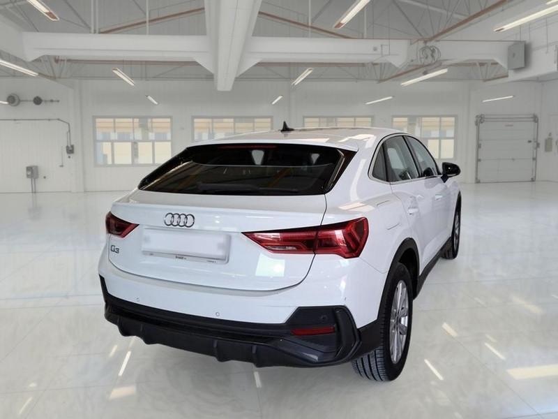AUDI Q3 SPORTBACK 45 TFSI e S tronic Business Plus