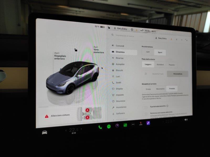 TESLA Model Y - Model Y AWD Performance