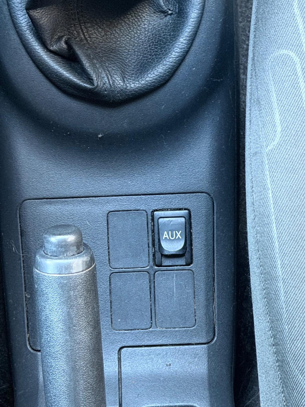 Toyota Yaris 1.0 3 porte- Neopatentati-Garanzia12 mesi