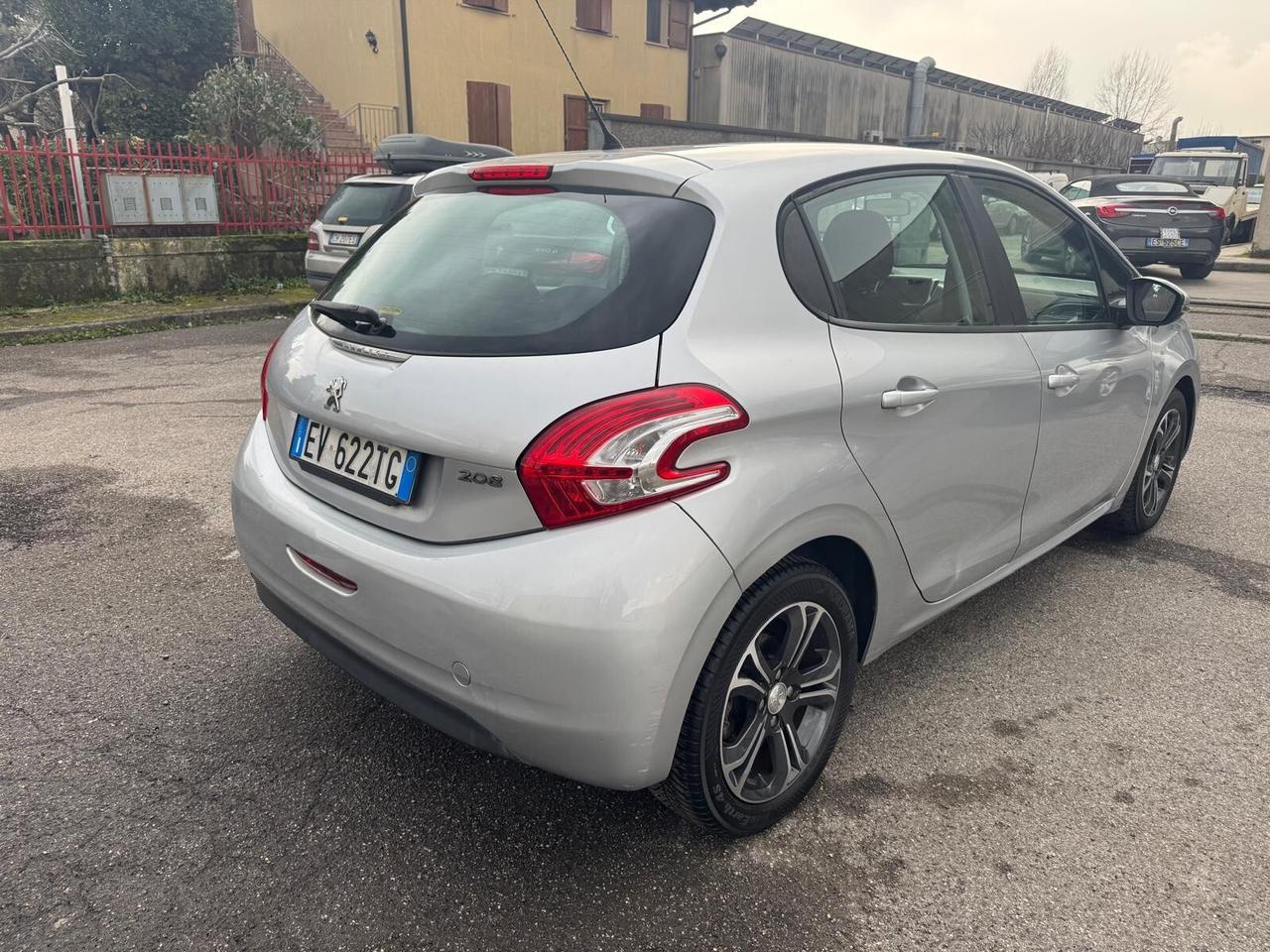Peugeot 208 1400 Gpl fino 2034