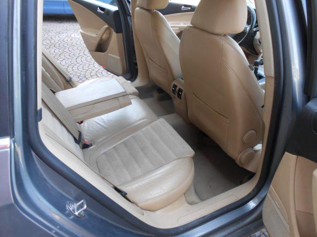 VOLKSWAGEN Passat 2.0 16V TDI 4mot. Var. Highline Export