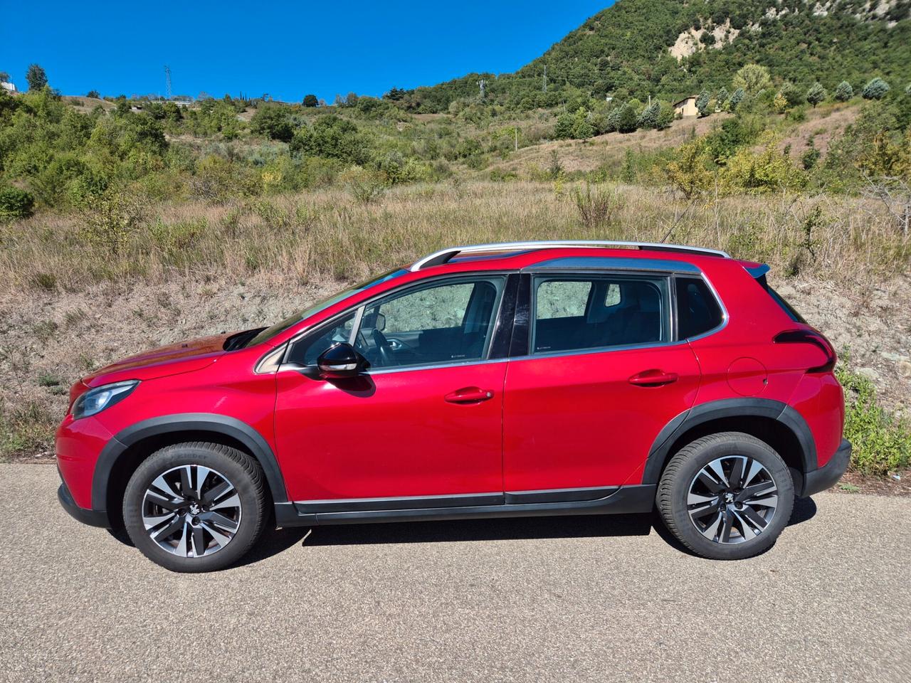 Peugeot 2008 PureTech Turbo 110 S&S Allure