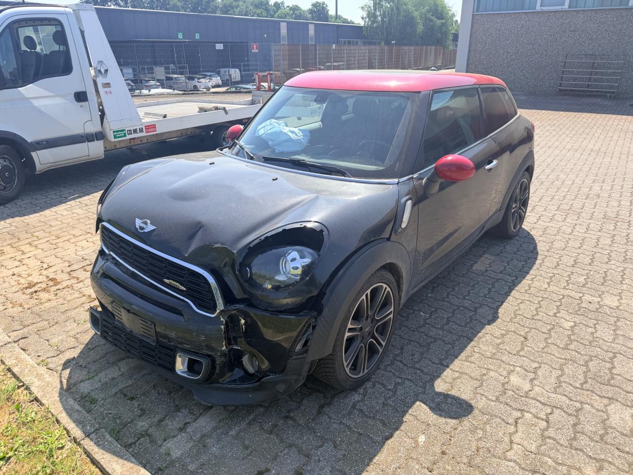 Mini Cooper SD Paceman INCIDENTATA